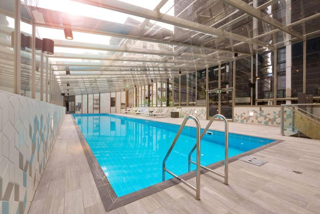 Deluxe 3 Bedroom Apartment In Southbank Melbourne City Exterior foto