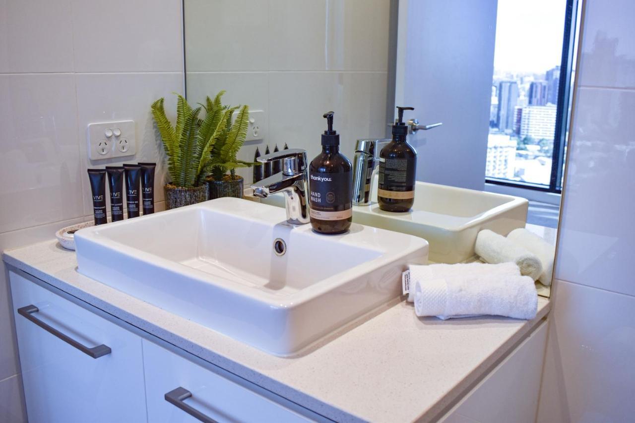 Deluxe 3 Bedroom Apartment In Southbank Melbourne City Exterior foto